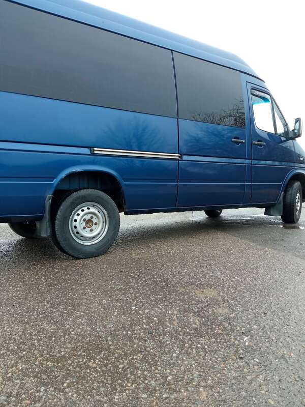 2005 mercedes-benz sprinter 213 cdi