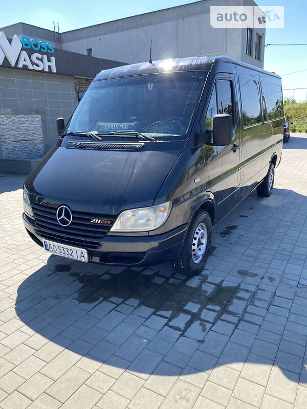 2001 mercedes-benz sprinter 211 cdi