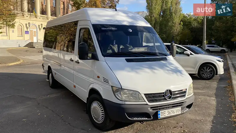 2000 mercedes-benz 311cdi