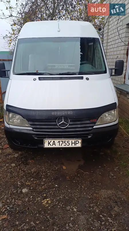 2003 mercedes-benz 311 d