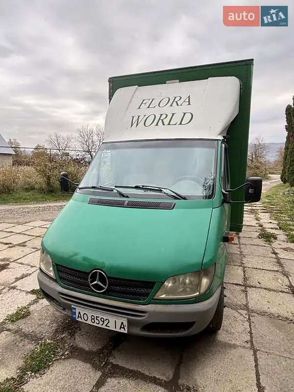 2004 mercedes-benz sprinter 413 cdi