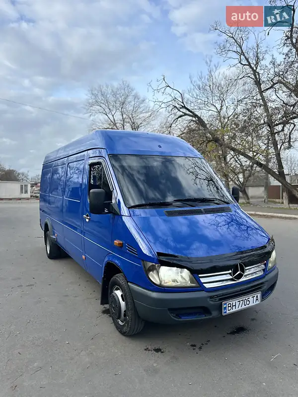 2005 mercedes-benz sprinter 413 cdi