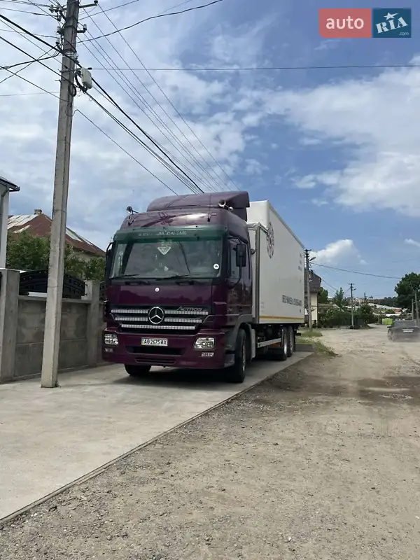 2003 mercedes-benz actros 2543