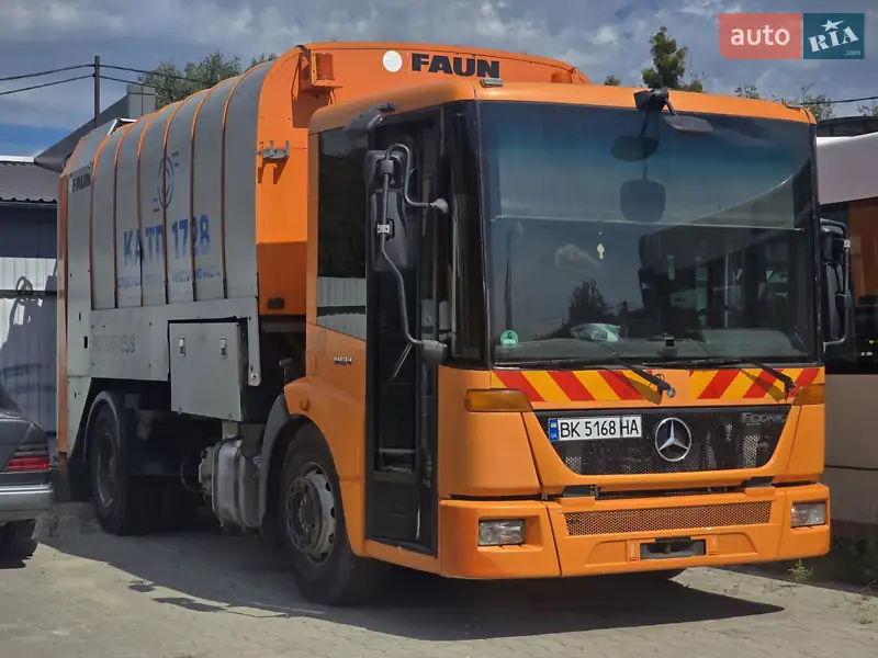 2008 mercedes-benz 1824