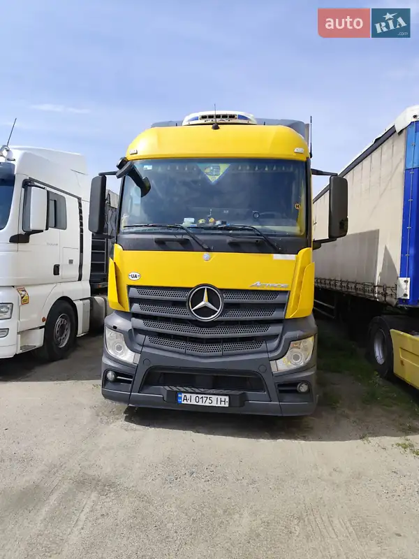 2015 mercedes-benz actros 2542
