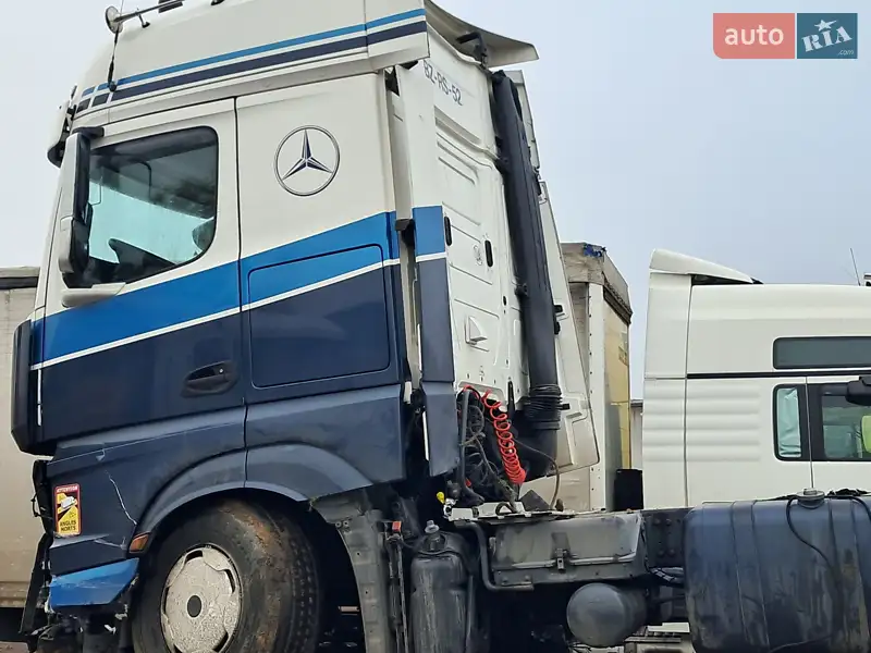 2012 mercedes-benz actros 1845