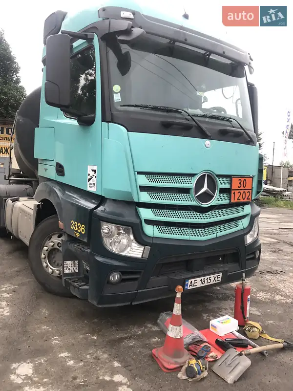 2013 mercedes-benz actros 1848