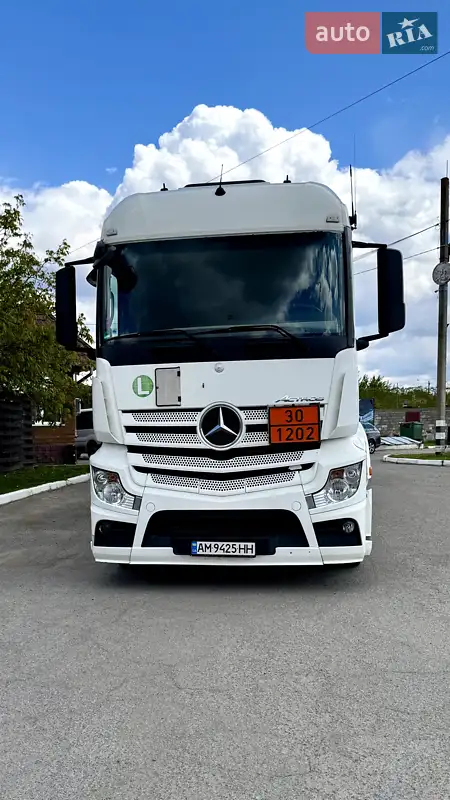 2014 mercedes-benz actros 1842