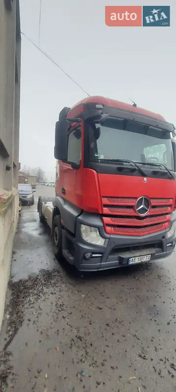 2015 mercedes-benz actros 1843