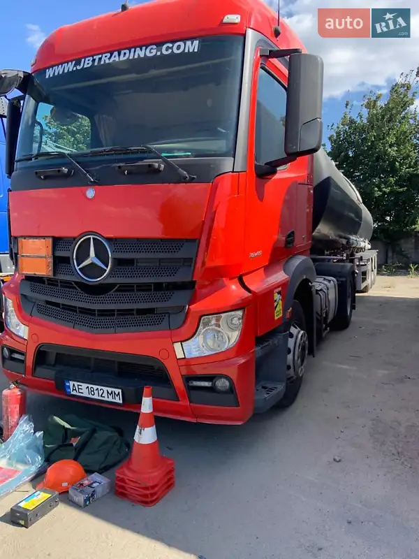 2015 mercedes-benz actros 1843