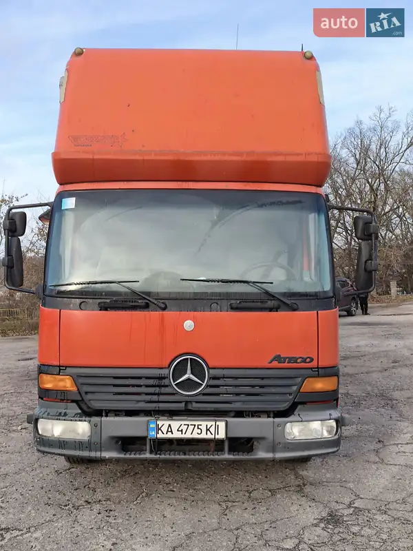 2002 mercedes-benz 815