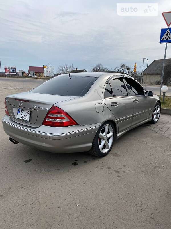 2004 mercedes-benz c 230