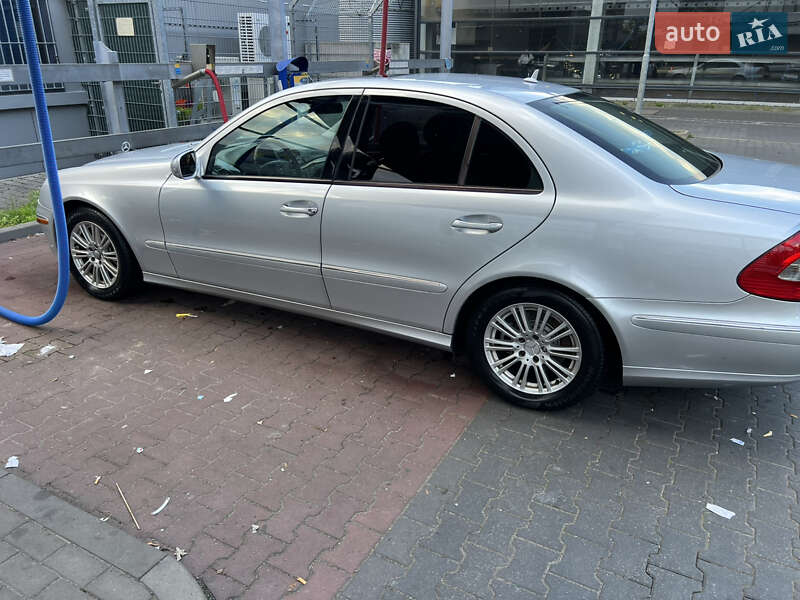 2008 mercedes-benz e-220-cdi