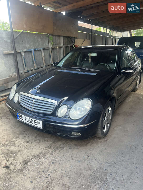 2005 mercedes-benz e-320-