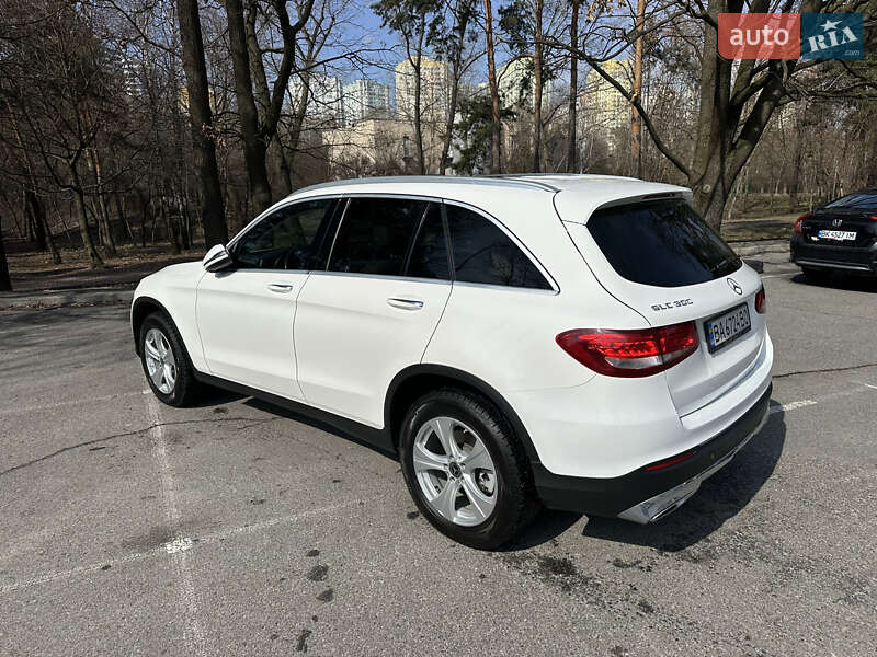 2017 mercedes-benz glc 300