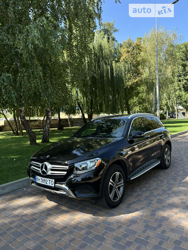 2019 mercedes-benz glc 300
