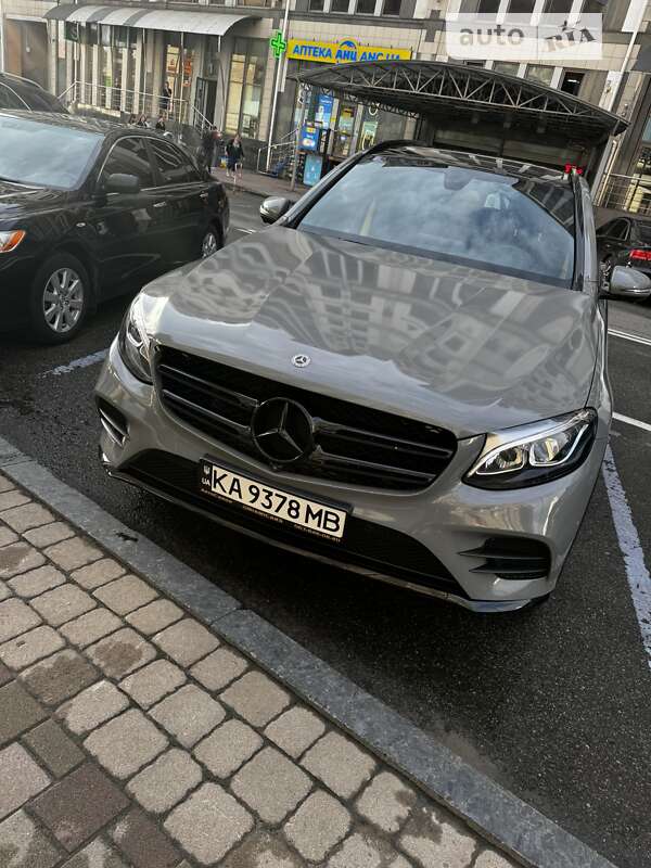 2019 mercedes-benz glc 300