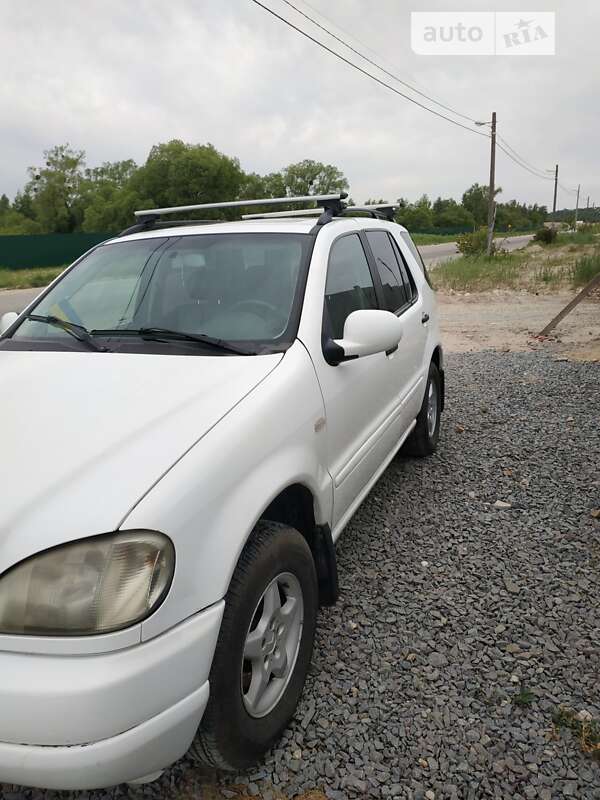 2000 mercedes-benz ml 270 cdi