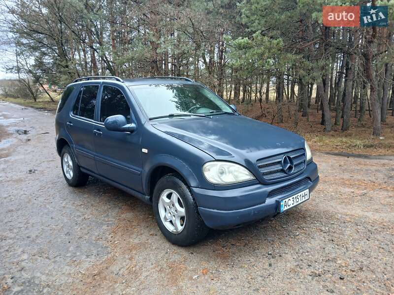 2000 mercedes-benz m-class