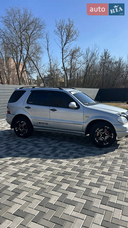 2000 mercedes-benz ml 270 cdi