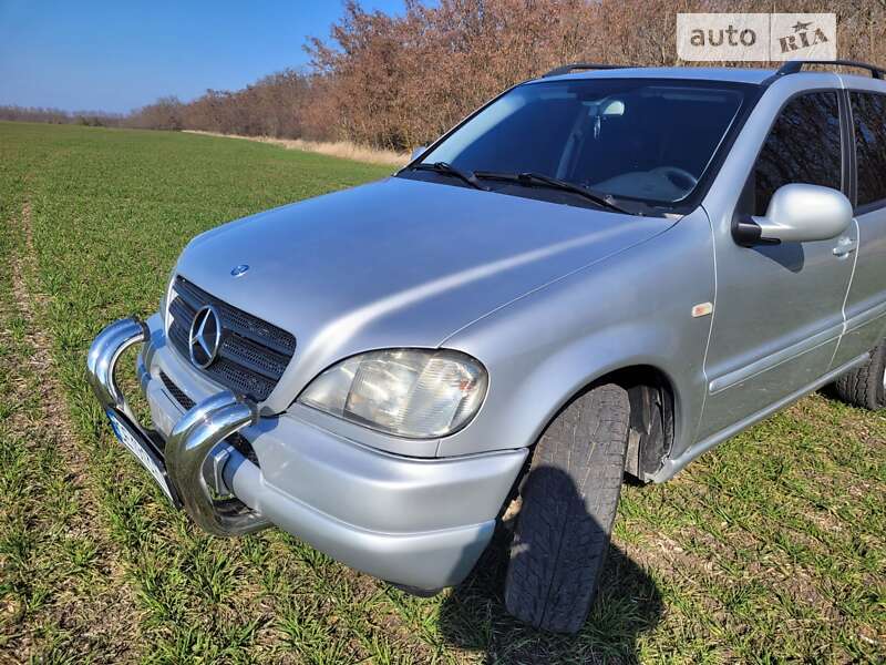 2000 mercedes-benz ml 270 cdi