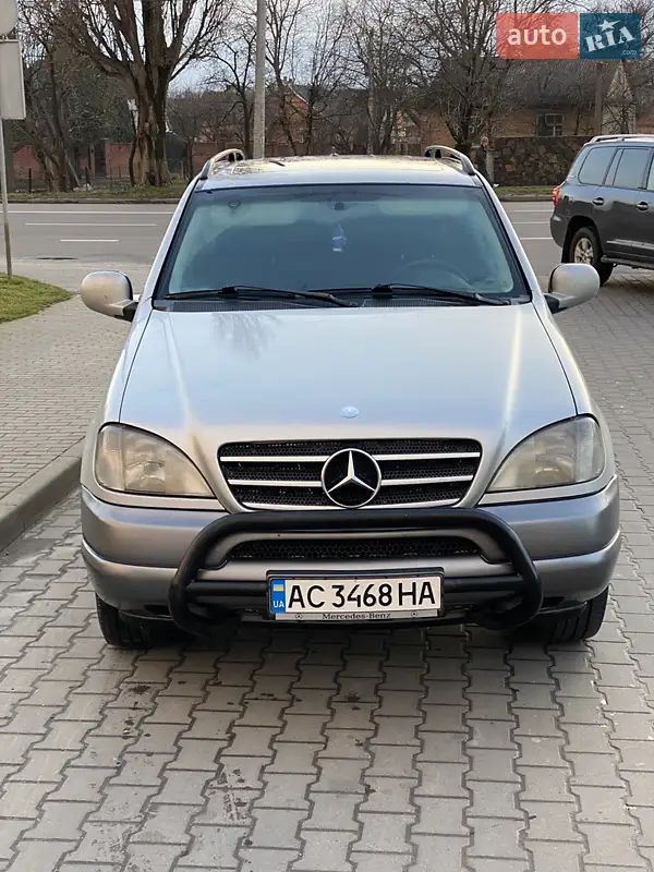 1999 mercedes-benz ml 320