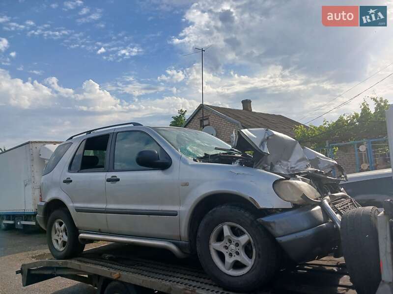 1998 mercedes-benz ml 320