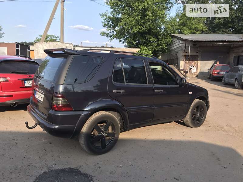 2000 mercedes-benz ml 320