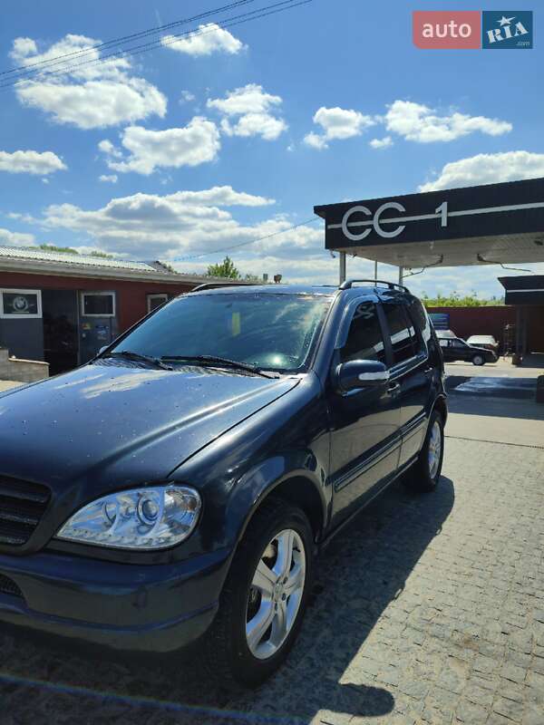 2001 mercedes-benz ml 320
