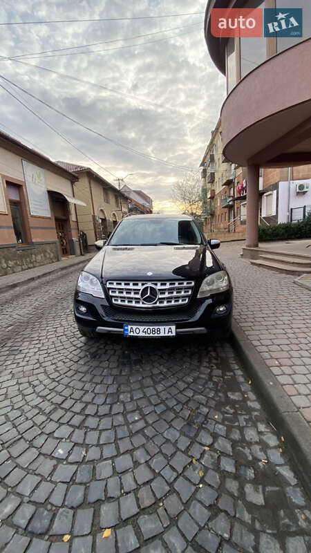 2010 mercedes-benz ml 300