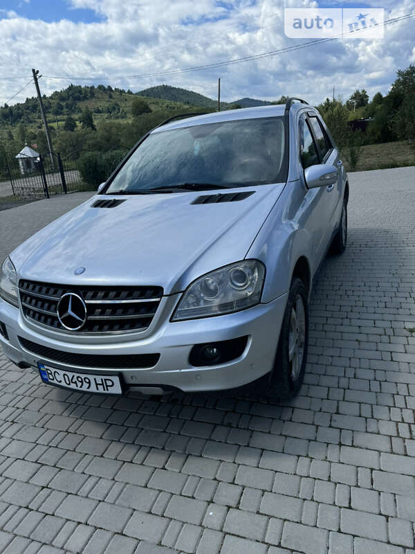 2005 mercedes-benz ml 320