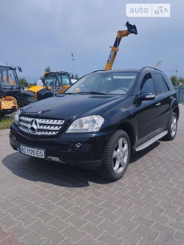 2005 mercedes-benz ml-320