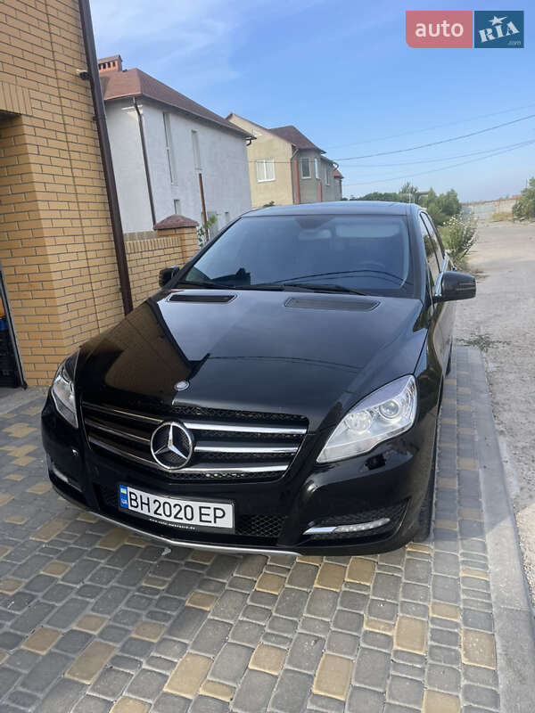 2011 mercedes-benz r350