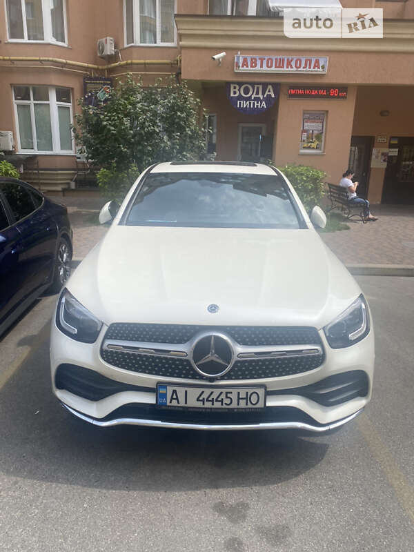 2019 mercedes-benz glc 300
