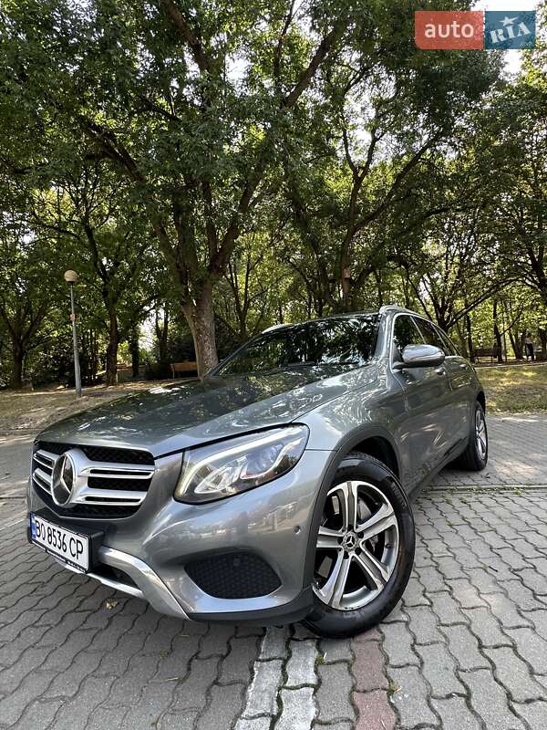 2017 mercedes-benz glc-250