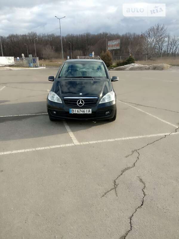 2011 mercedes-benz a 180