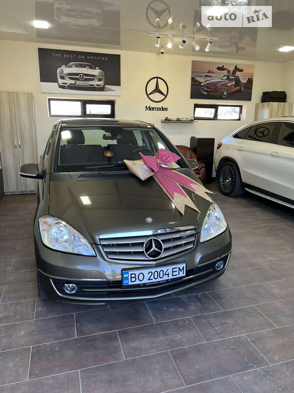 2011 mercedes-benz a 160