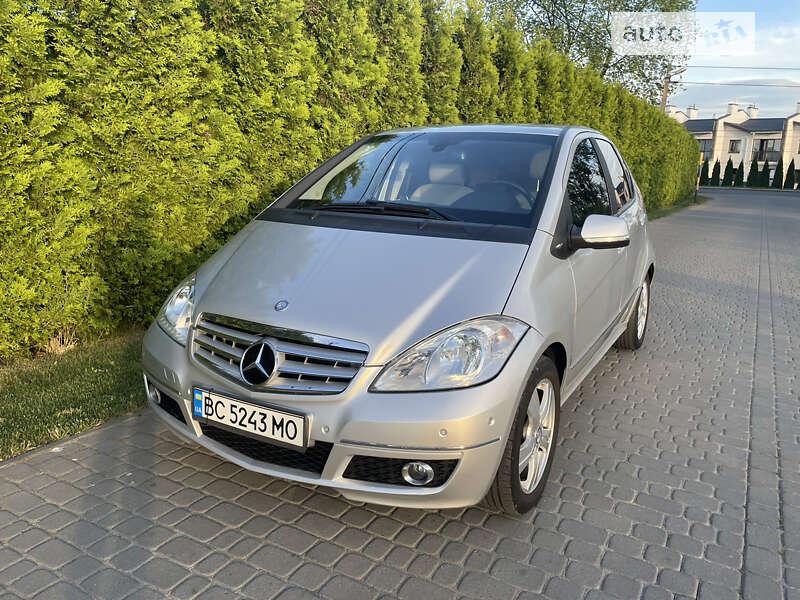 2011 mercedes-benz a-180