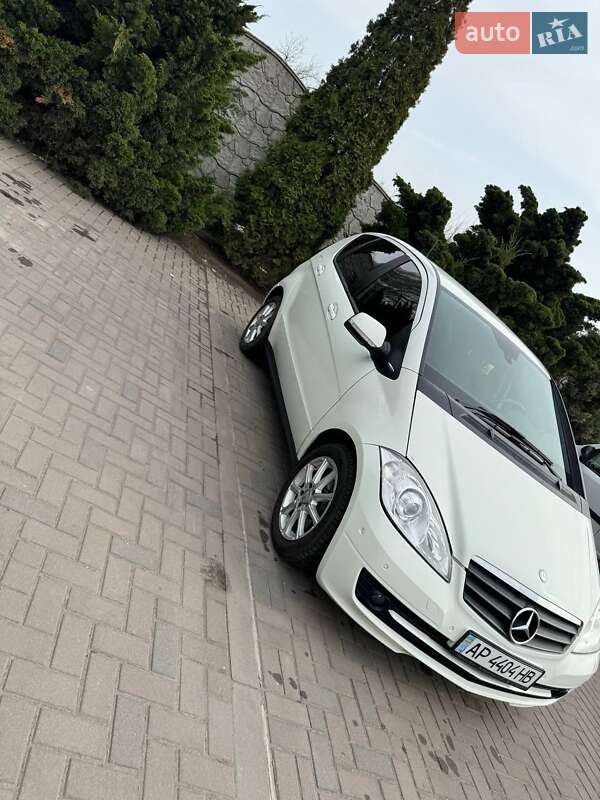 2009 mercedes-benz a 180