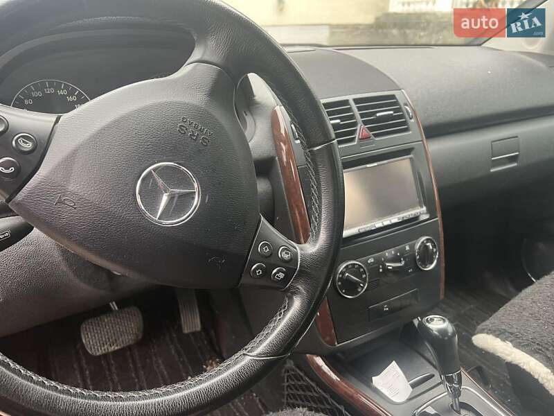 2009 mercedes-benz a 180