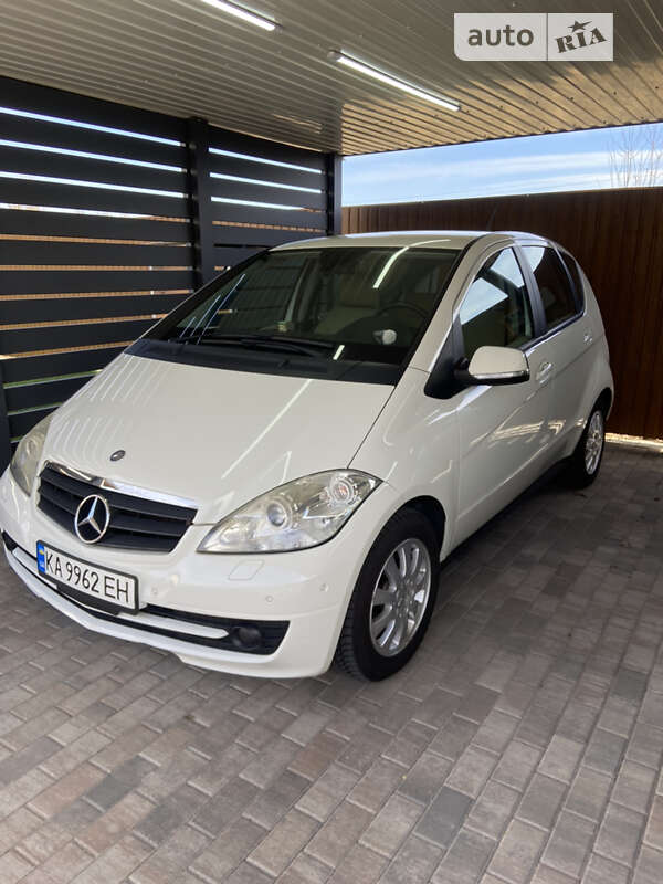 2010 mercedes-benz a 180