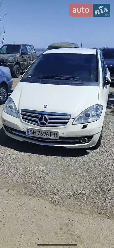 2010 mercedes-benz a 180