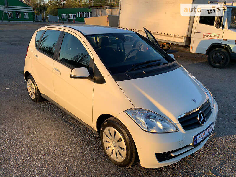2010 mercedes-benz a-class