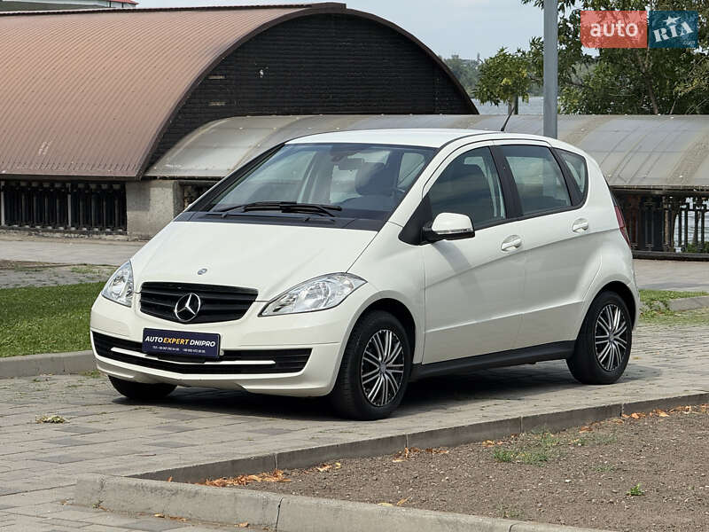 2010 mercedes-benz a 180