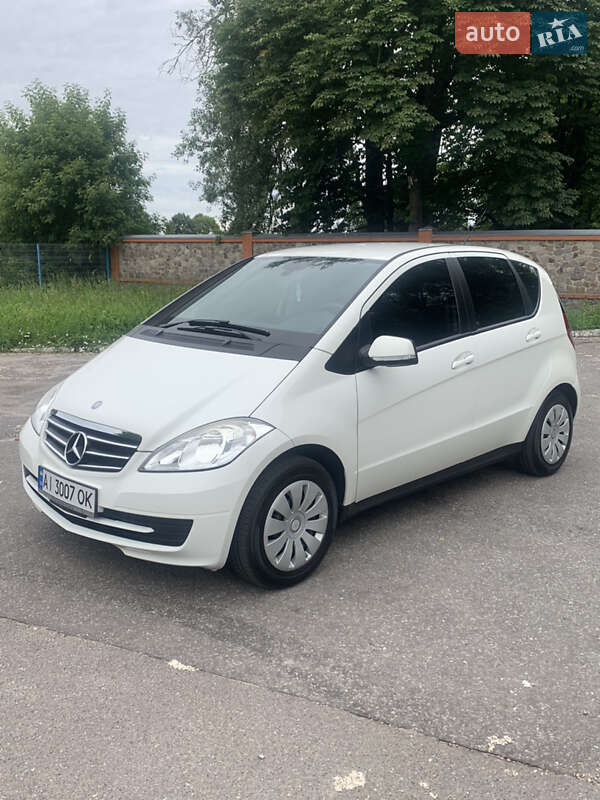 2010 mercedes-benz a 180