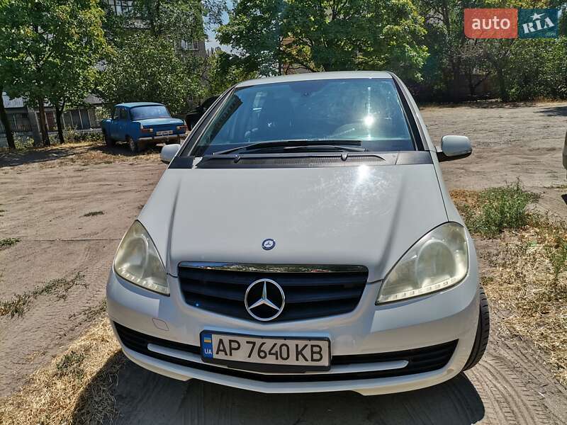 2010 mercedes-benz a 180