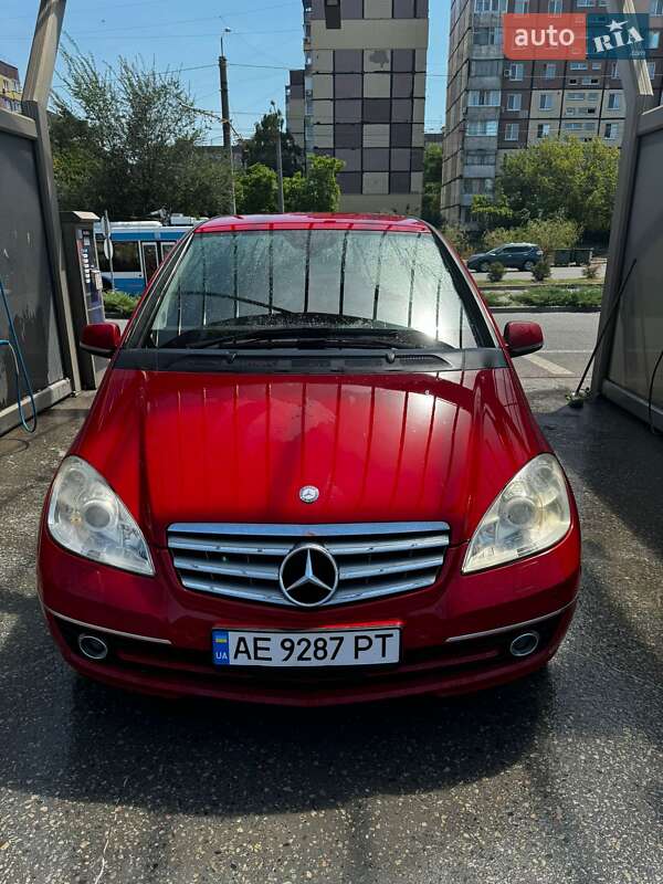 2011 mercedes-benz a 180