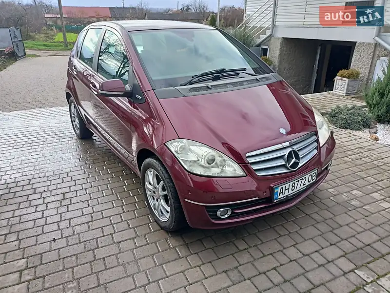 2011 mercedes-benz a 180