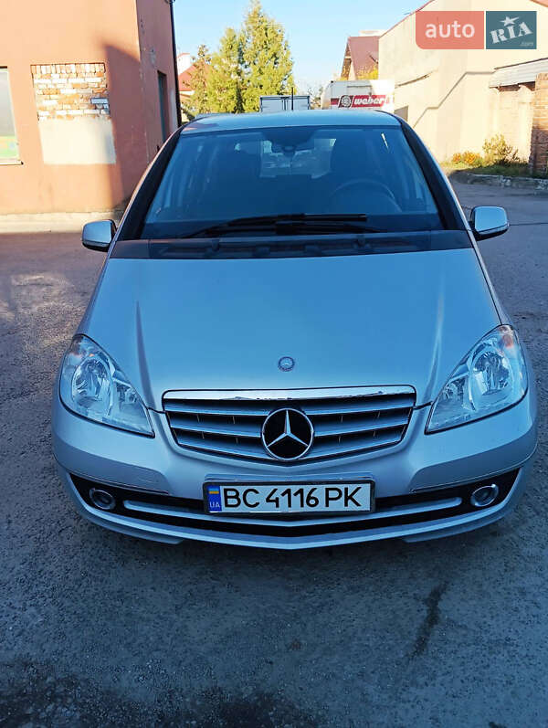 2011 mercedes-benz a-class