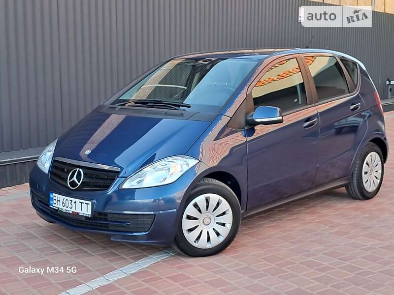2011 mercedes-benz a 180